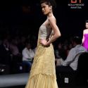 Sonakshi walks for Jyotsna Tiwari at India Bridal 