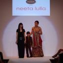 Bipasha Walks Ramp for Neeta Lulla