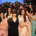 Bipasha, Sonam and Soha grace Beti Gitanjali's sho