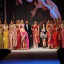 Isha Koppikar walks the ramp for Kashi Day 2