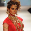 Kangna walks the ramp for Amrapali at IIJW 2011
