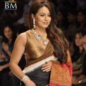 Zeenat Aman & Mahima walk for Sawansukha Jewelller