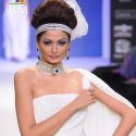 Nargis Bagheri walks the ramp for Eekani 