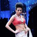 Sonam and Lara walk the ramp for Shane Falguni Pea