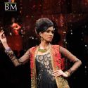 Sonam and Lara walk the ramp for Shane Falguni Pea