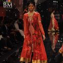 Sonam and Lara walk the ramp for Shane Falguni Pea