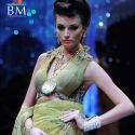 Sonam and Lara walk the ramp for Shane Falguni Pea