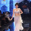 Sonam and Lara walk the ramp for Shane Falguni Pea