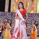 Karisma Kapoor Judges Indian Princess