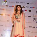 Madhuri graces Synergy 1 Delhi Couture Week 2011