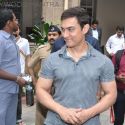 Aamir Khan at Kem Hospital