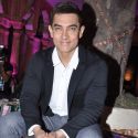 Aamir Khan with Star Pariwar