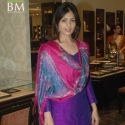 Anjana Sukhani shops for Diwali at Tanishq showroo