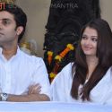 Big B with family to Announce plans of NGO