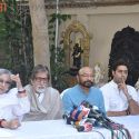 Big B with family to Announce plans of NGO