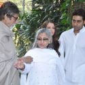 Big B with family to Announce plans of NGO