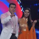 Akshay, Asin & Salman on the sets of 'Bigg Boss 6'
