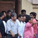 Celebs visit Rajesh Khanna's home Aashirwad