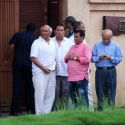 Celebs visit Rajesh Khanna's home Aashirwad