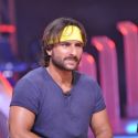 Saif on the sets of Extra innings