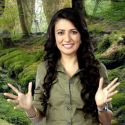 Iss Jungle Se Mujhe Bachao