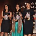 Kareena unveils Rochelle Pinto's book 'The style d