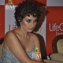 Lisa Ray Launch Lifecell Femme
