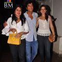 Padmini Kolhapure Celebrates Wedding Anniversary