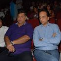 Play Aasman Se Gire Khajoor Pe Atke