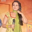 Rowdy Rathore First Look Launch