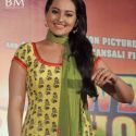 Rowdy Rathore First Look Launch