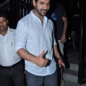 Saif, Kareena & John dine at Cafe Nido