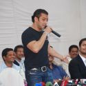 Salman Khan at Dongri Remand Home