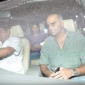 Sanjay Dutt leaves home to surrender in Court