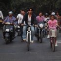 Shahrukh Khan Teaches Suhana to Ride a bicycle