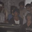 SRK returns from holiday with family in a charter flight