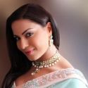 Veena Malik taste the Zaika Of Bihar