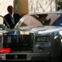 Vidhu Vinod Chopra gifts Amitabh Bachchan a Rolls 