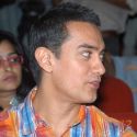 Aamir presents first look of Ghajini