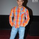 Aamir presents first look of Ghajini