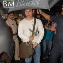 Aamir Khan Returns from Delhi After Showing Peepli