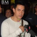 Aamir Khan Returns from Delhi After Showing Peepli