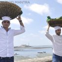 Sonu Sood & Tusshar Kapoor Visit 'Haji Ali'