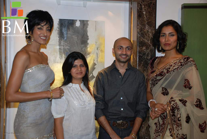 tapur chatterjee fashion show ny nargis tapur chatterjee fashion show ny nargis