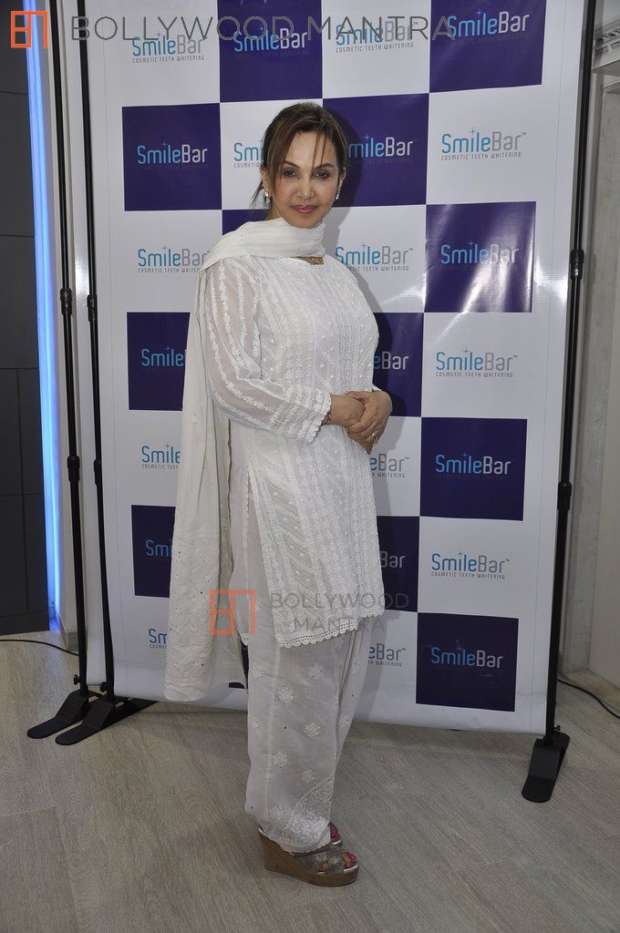 Jacqueline Fernandez At Dental Specialty Clinic Smile Bar Launch