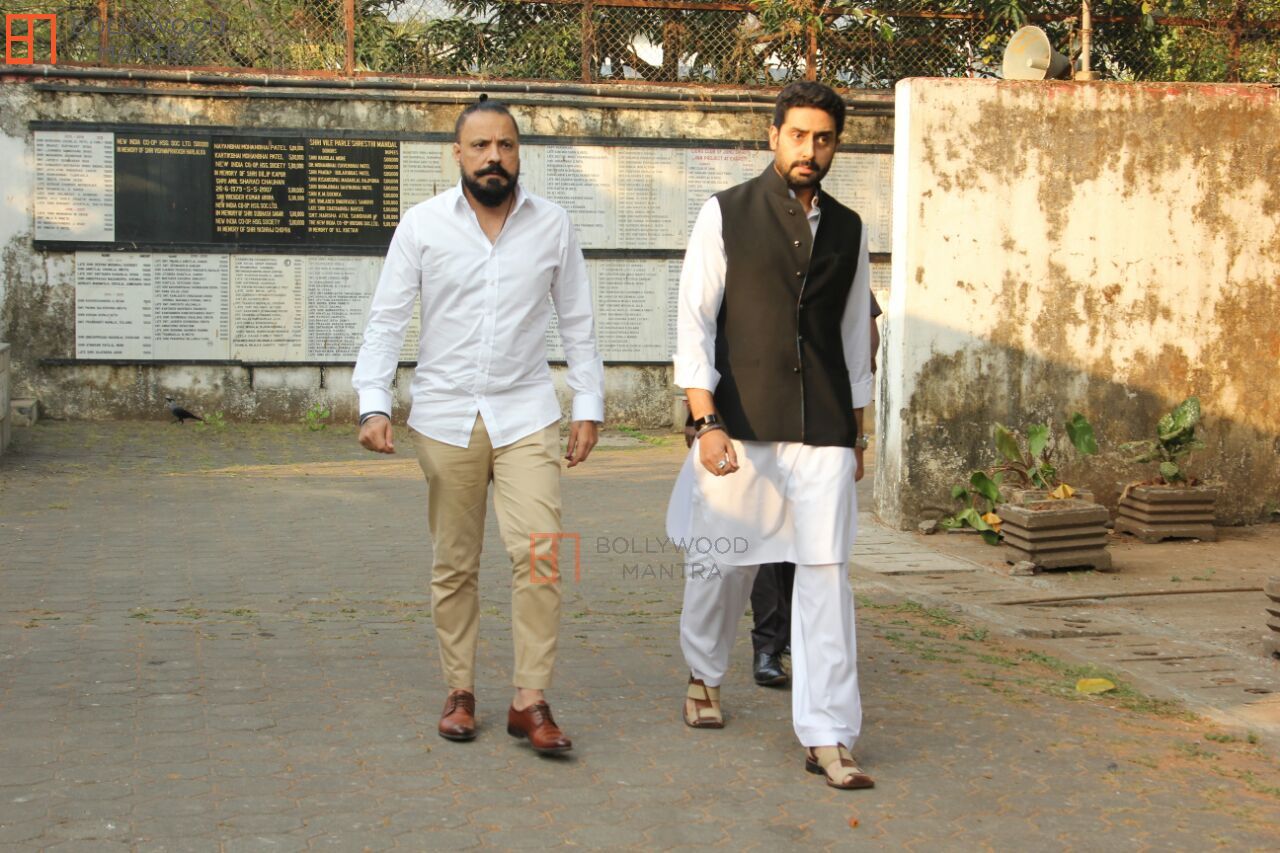 Abhishek Bachchan | Bunty Walia | Nikhil Dwivedi's Father ...