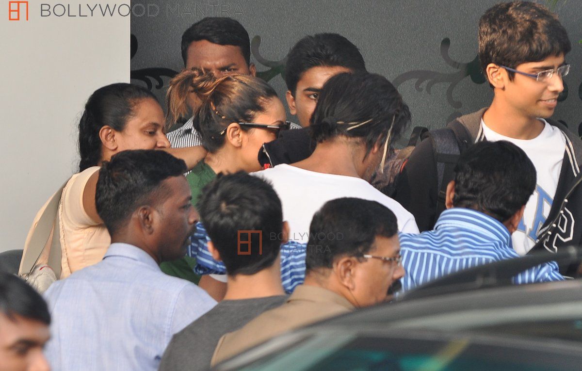 Shahrukh Khan Gauri Khan Abram Khan Katrina Kaif Snapped At