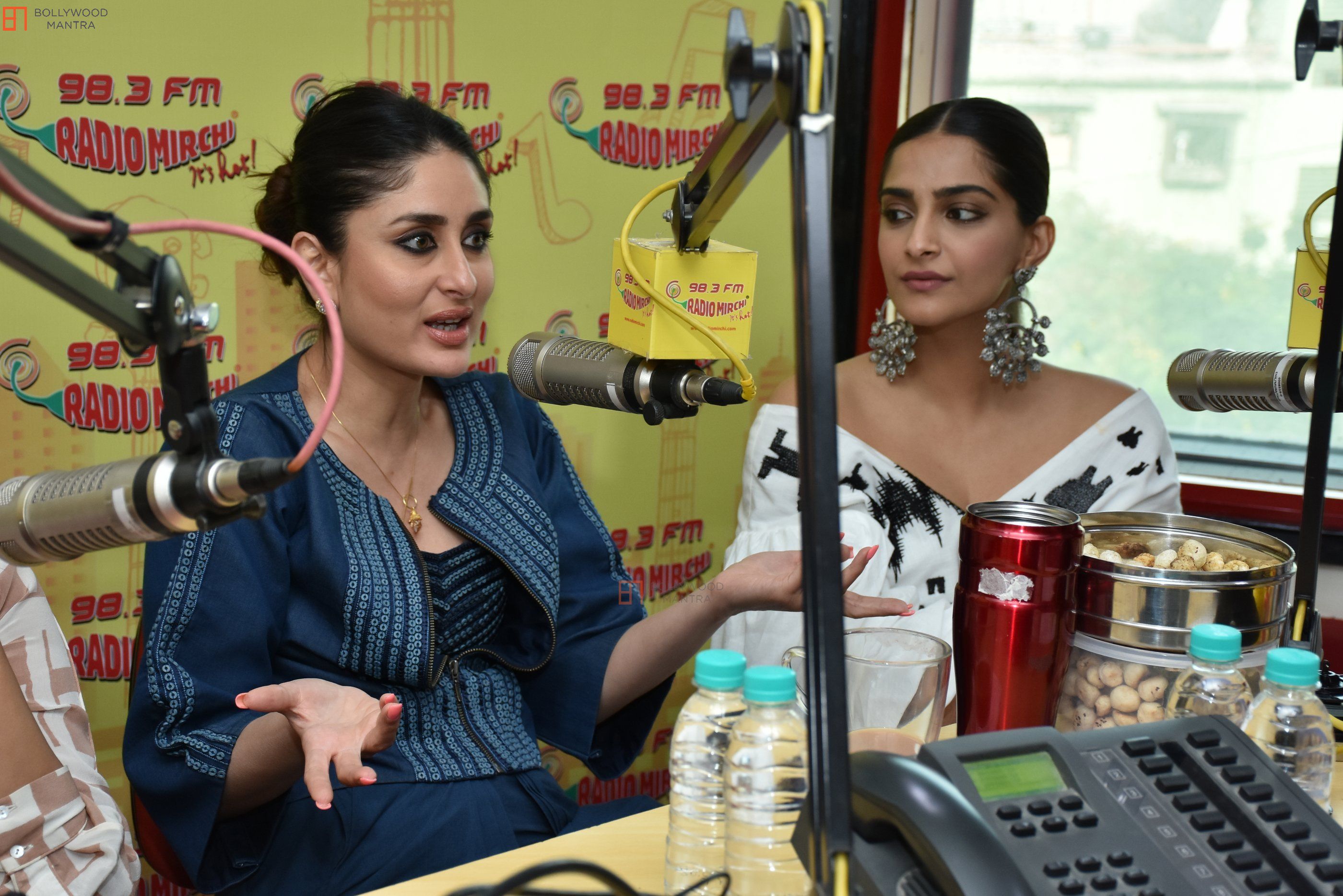 Kareena Kapoor Khan Sonam Kapoor Movie Promotion Of Veere Di
